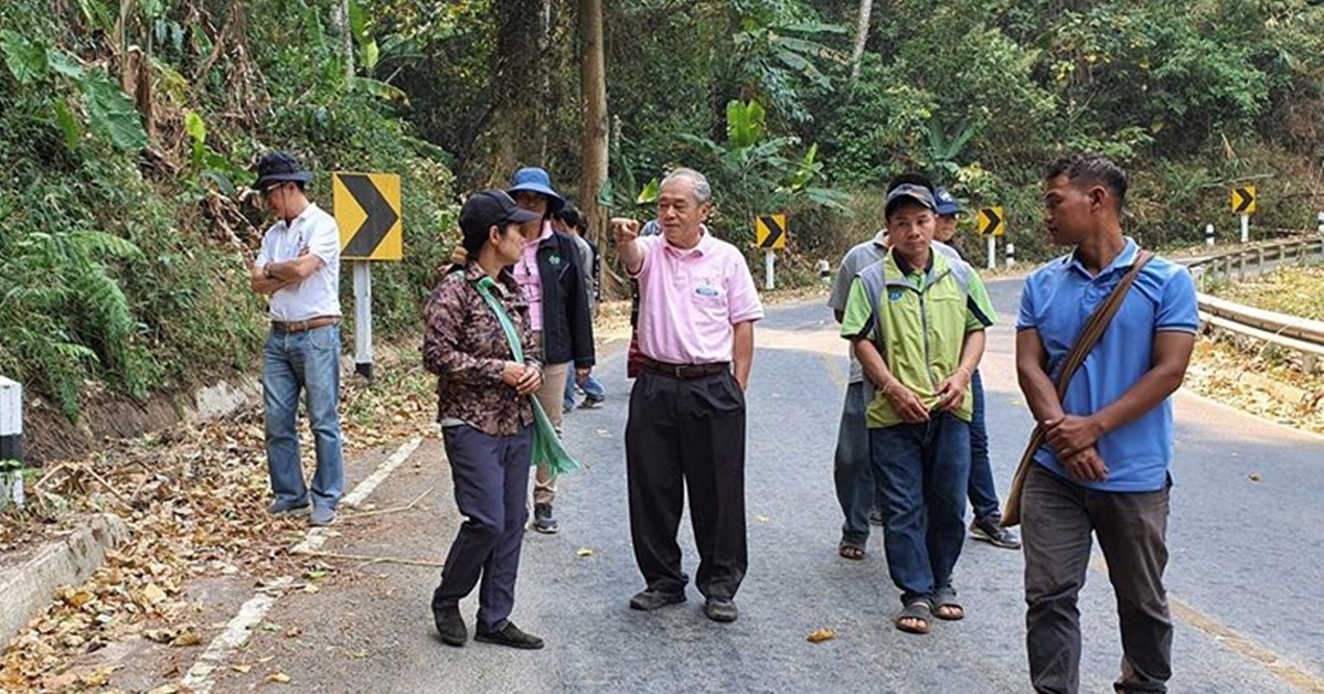 Dr. Royol Chitradon and HII's Board of Directors monitored community water resource management