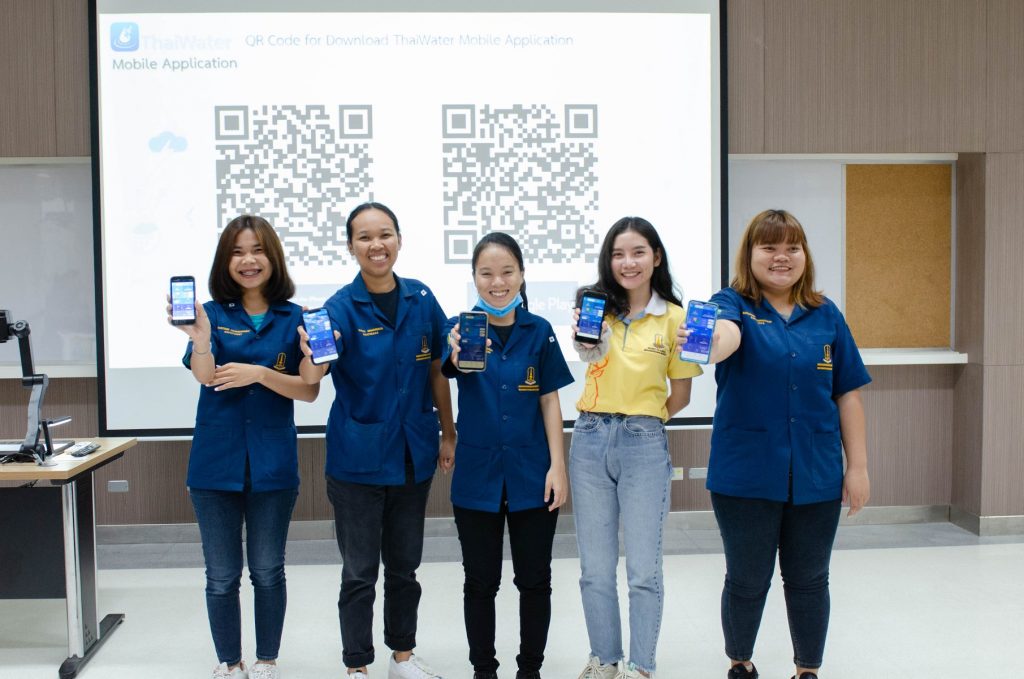 HII organized a training “Son Nong Roo Nam: Season 3” to bring knowledge and understanding of Thailand’s water information to the education sector, Hydro – Informatics Institute (HII)